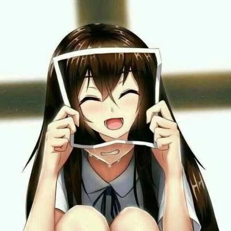 二次元女生笑着哭的图片