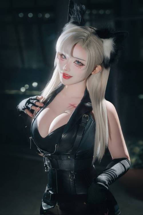 神秘黑猫cos