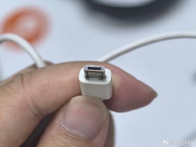 micro usb接口图片