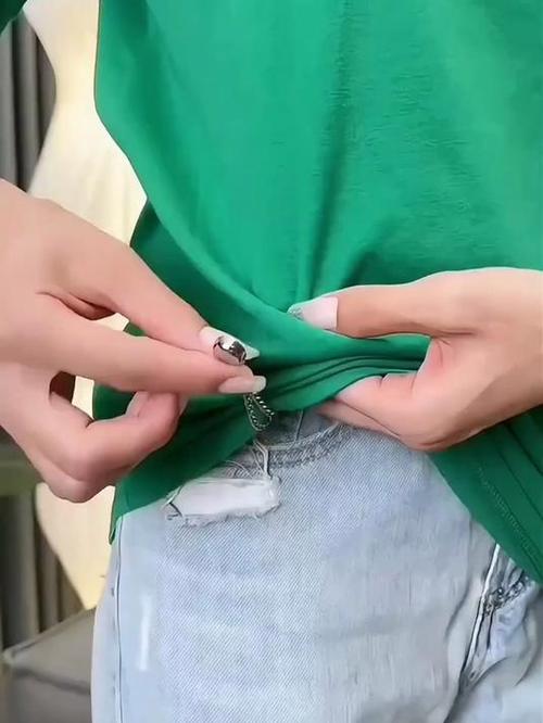 长衣服改短最简单的方法缩略图