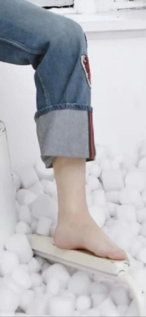 女生41码脚能变小吗
