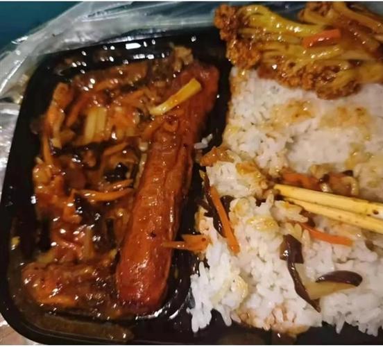 餐饮图片与实物不符怎么处理