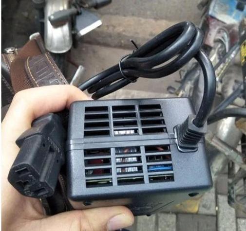 电动车充电嗡嗡响正常吗缩略图