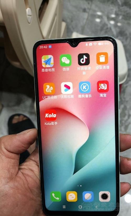 红米note7上面的孔
