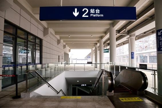 福利区站怎么走