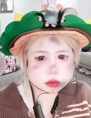 表情包里的那个萌妹子是谁缩略图
