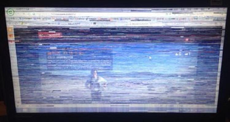 电视出现蓝红白绿屏怎么办