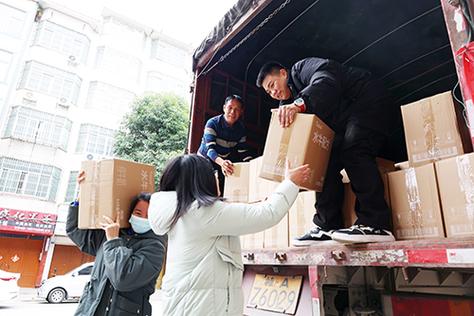 绕口令《刘奶奶买牛奶》