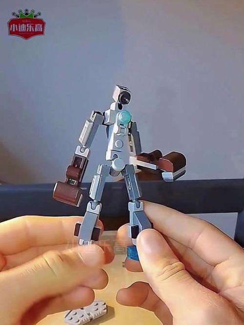 十个拼装制作小机器人