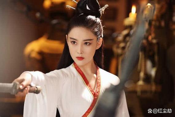 李莫愁扮演者有哪几个图标