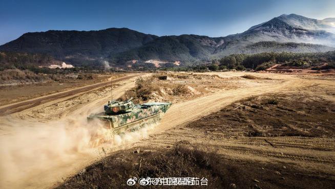 训练场哪里有装甲车截图
