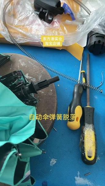雨伞压缩弹簧怎么装
