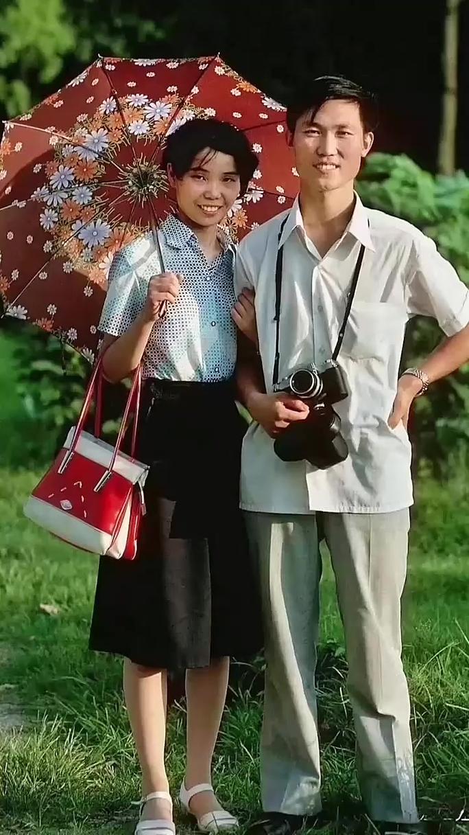 80年代小夫妻日常于隐