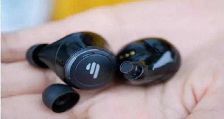 蓝牙耳机一个充电一个充不了电缩略图