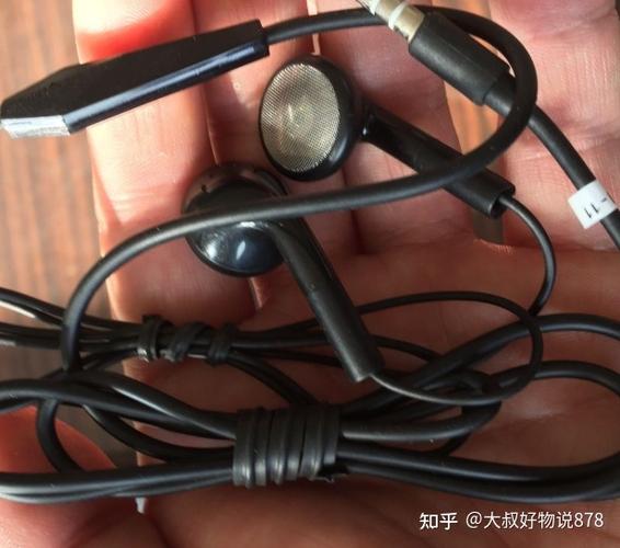 耳机线表皮瑕疵