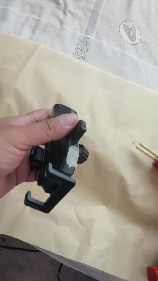 手机支架松了怎么弄紧