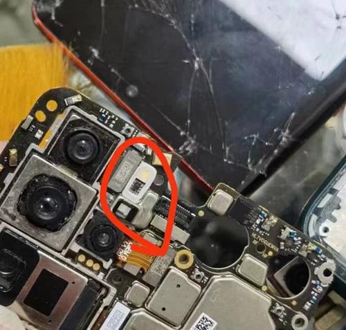 p30pro闪光灯下面两个是什么