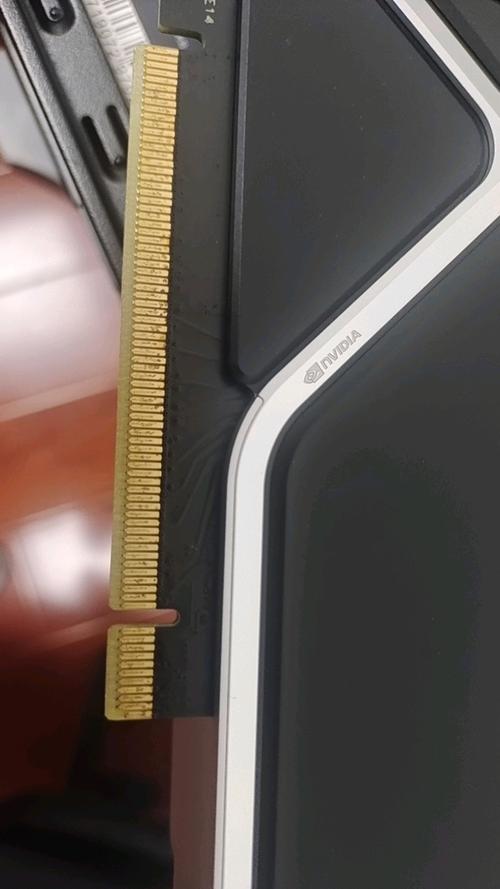 显卡金手指弯了图标