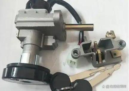 电动车后备箱钥匙丢了怎么开锁