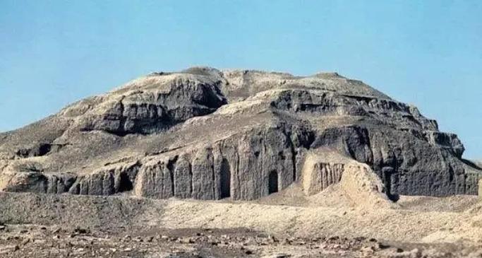 古代地下堡垒的神庙