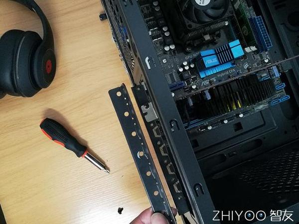 机箱显卡后面的铁片怎么装截图