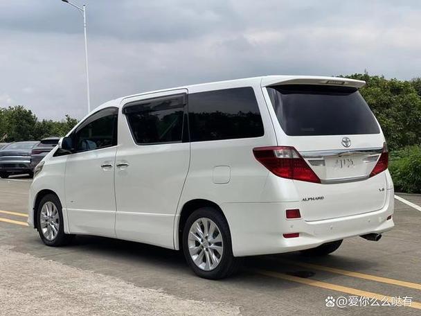 丰田小埃尔法15万