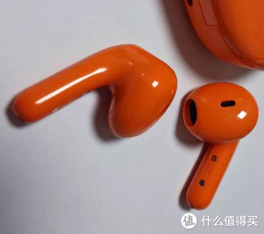 我的蓝牙耳机充了一晚上灯还是橙色