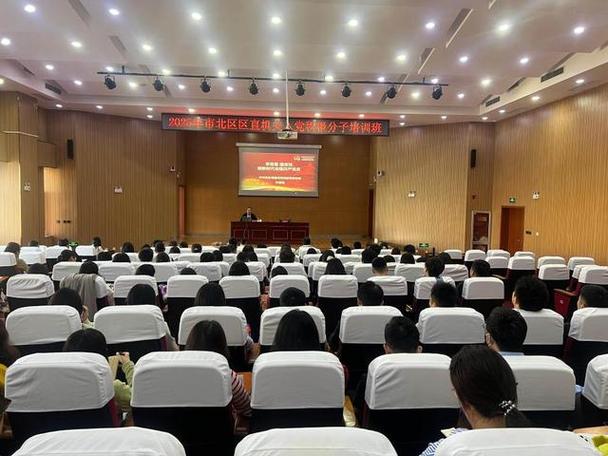 严把党员“入口关”
