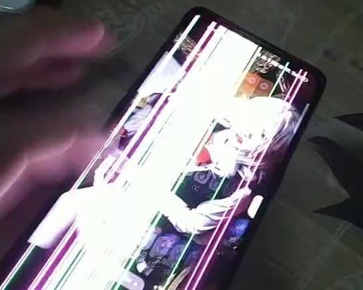 r15屏幕摔黑屏了
