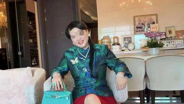名媛碎尸被害人母亲涉嫌诈骗图标
