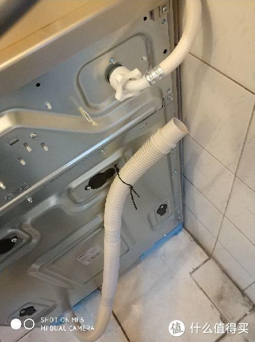 滚筒洗衣机排水管拆卸方法