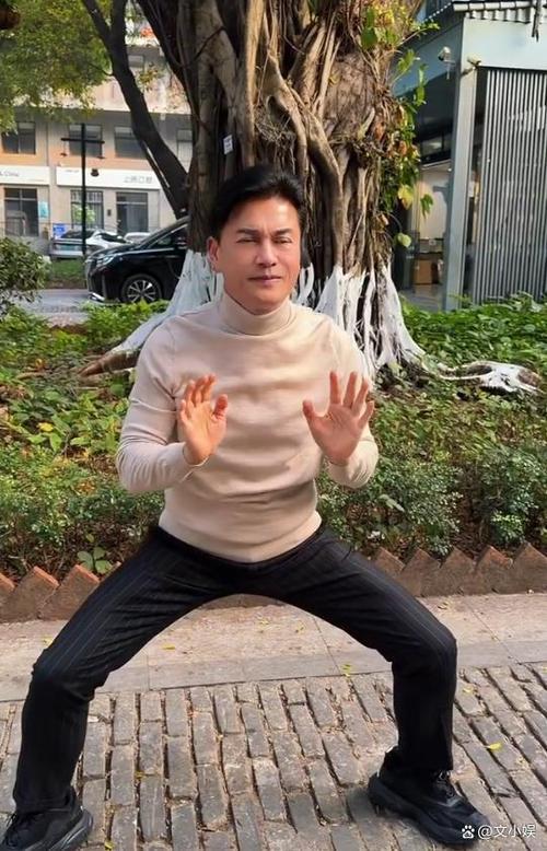 外国硬汉脚心挑战视频大全