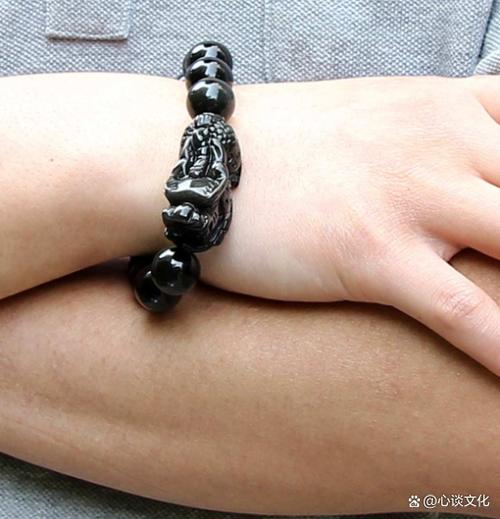 男人戴玛瑙大忌图标