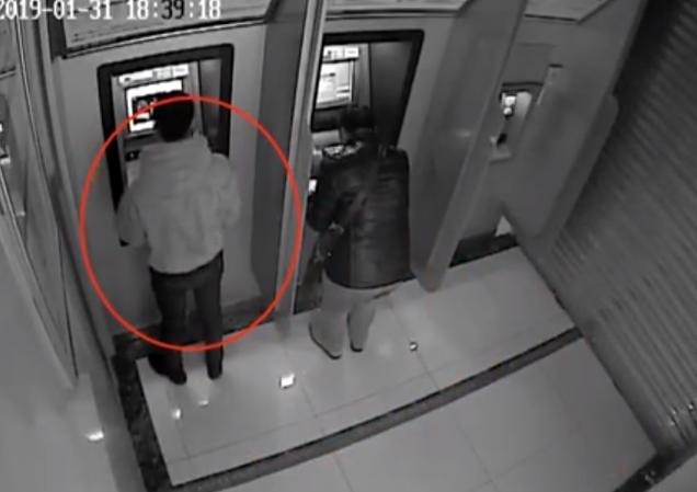银行监控是个人名下所有银行卡吗