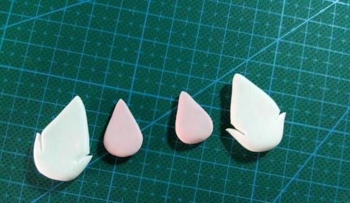 用粘土捏白色九尾狐截图