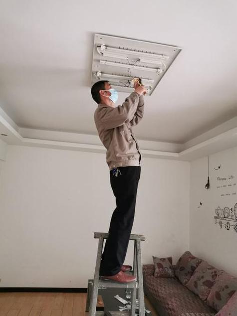 吸顶灯有时候一闪一闪亮不起来缩略图