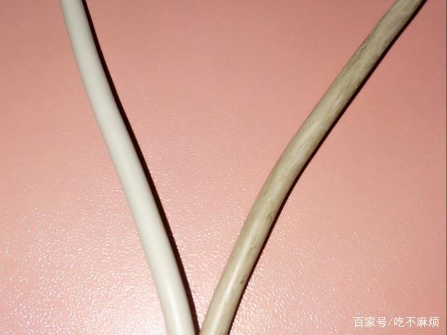 手机数据线脏了怎么擦