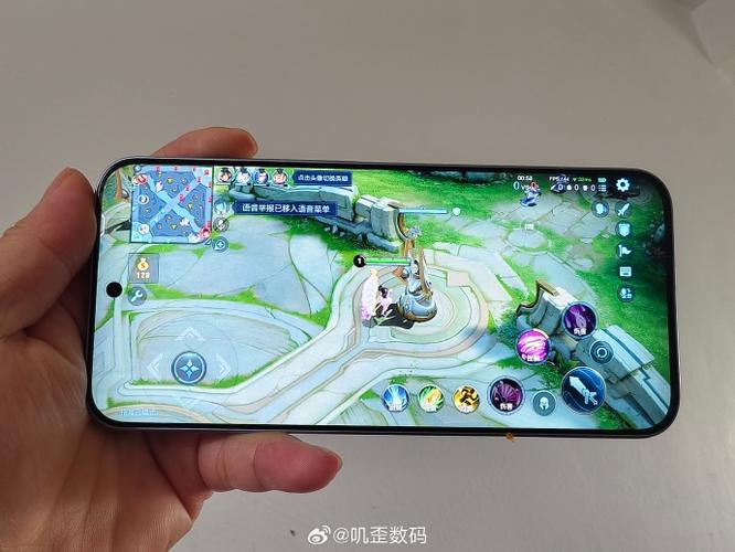 iqooz1王者自己启动触屏截图
