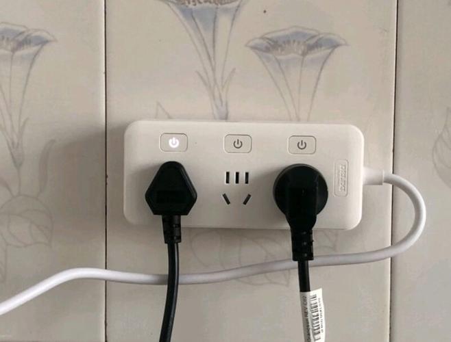 插座进一点点水有事吗截图