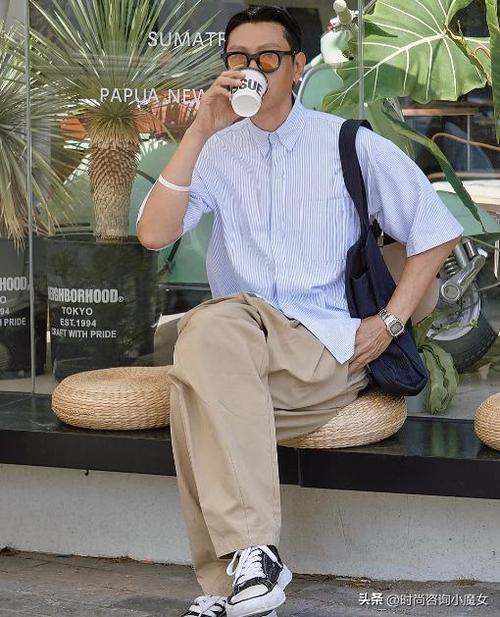 50岁男人穿板鞋好看吗