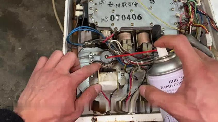 海尔热水器不通电原因和处理方法