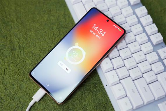 iQOO Neo7无线充电游戏截图