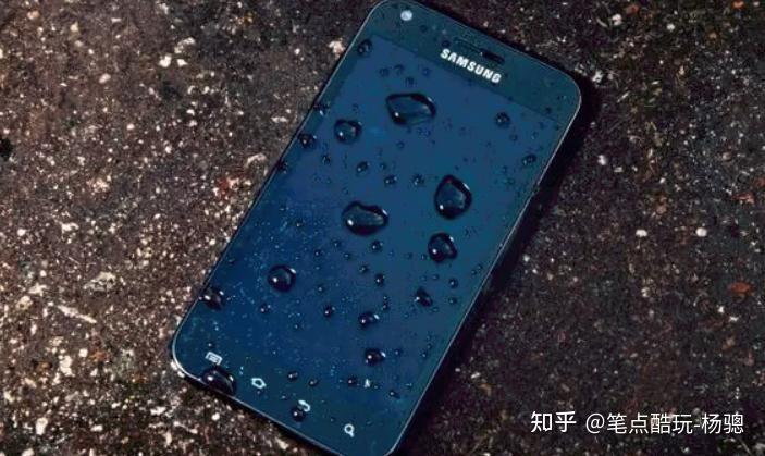 如何解决手机水痕问题