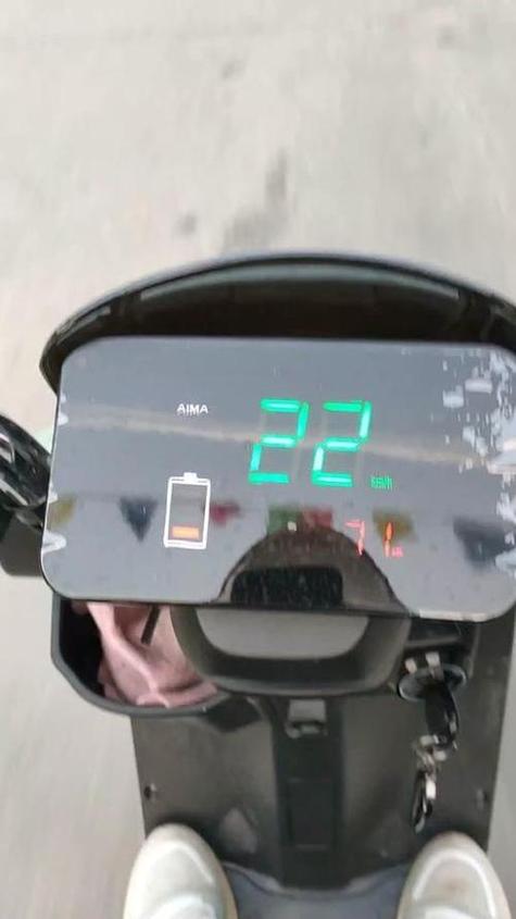 电动车用掉一格电还能开多少