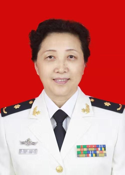 六零海军女军医