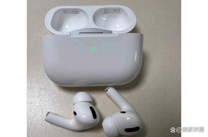 apple蓝牙耳机充电指示灯游戏截图
