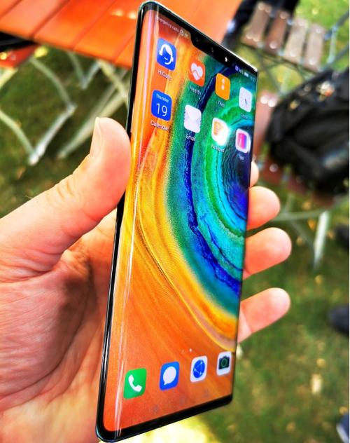 华为mate30pro屏幕拖影