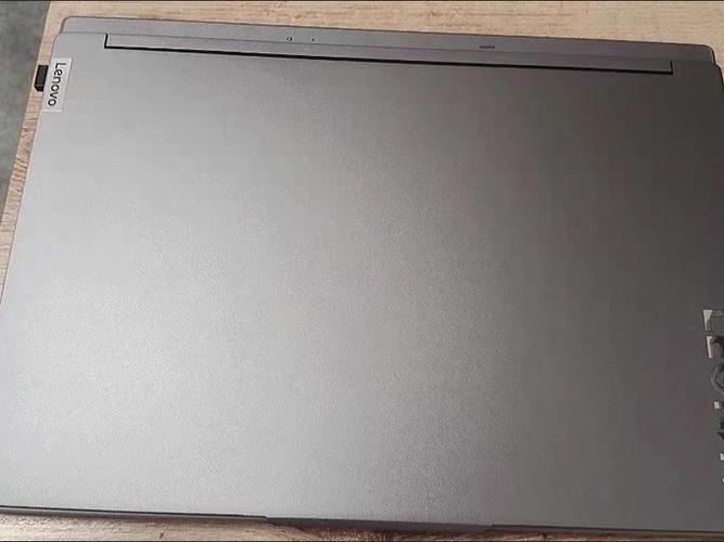 联想y7000白色容易脏吗