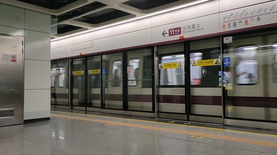 深圳站地铁缩略图