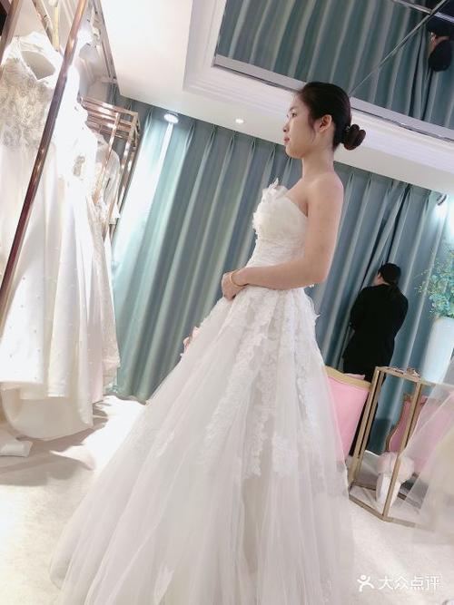 ONLYYOU婚纱缩略图